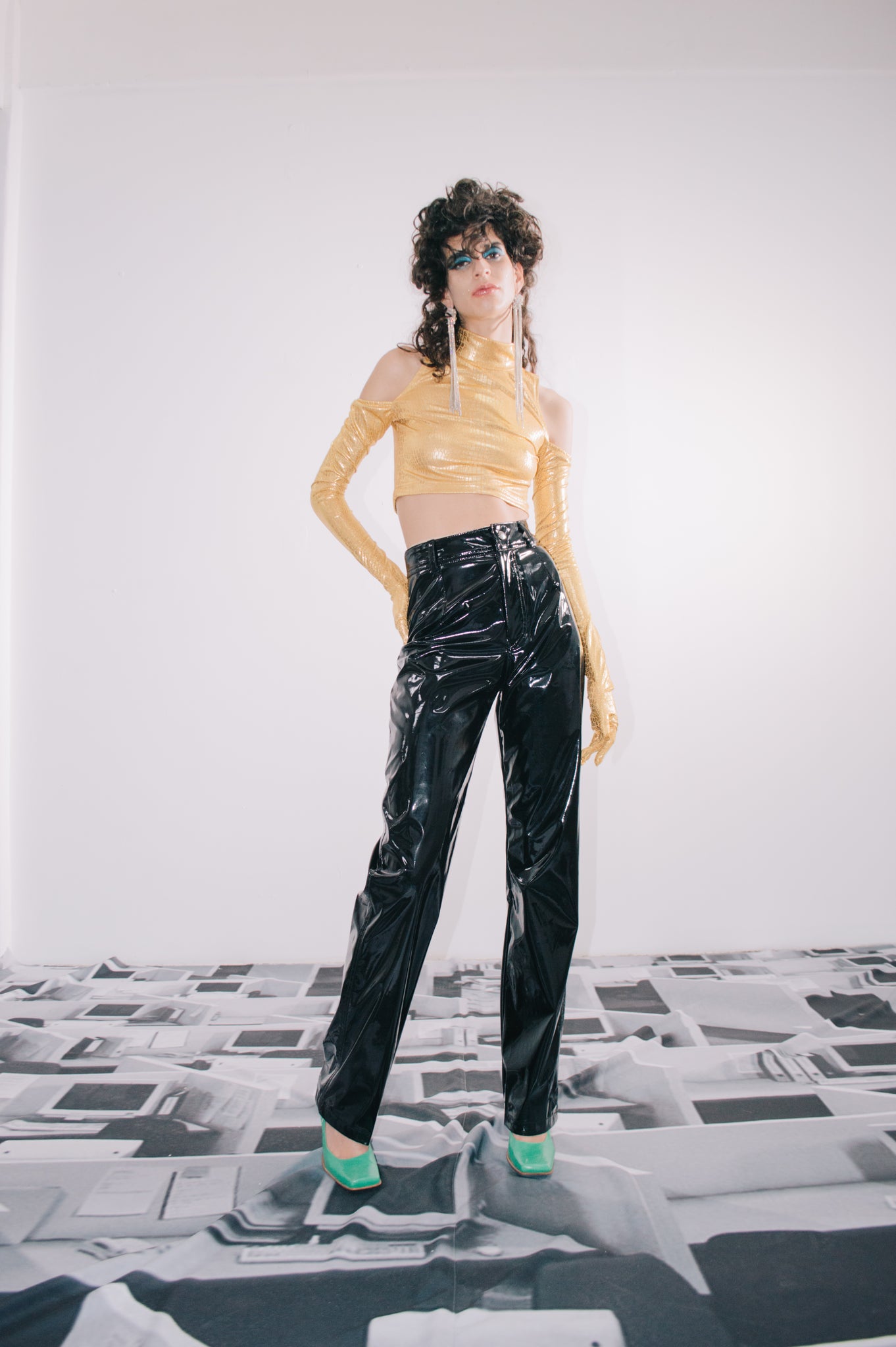 Gloves Magic crop top